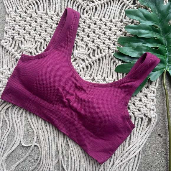 Savvi Sports Bra Size Medium - Picture 1 of 5
